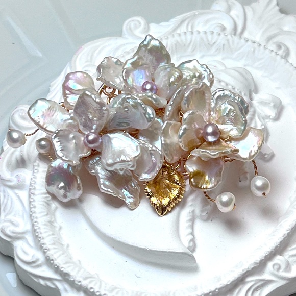 Pearl Accessories - 🔥🤩🔥🤩 Handmade Freshwater Premium Flower 🌺 Hair Clip